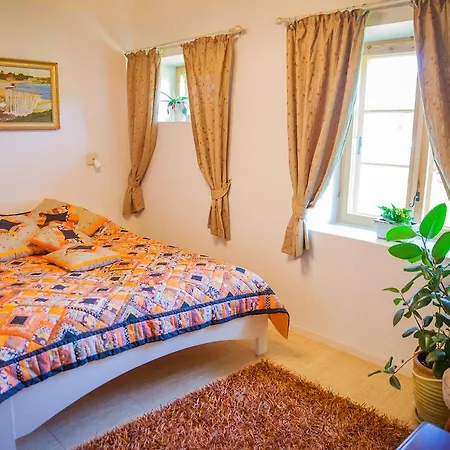 Mardi Farm Stay Karala Zimmer foto